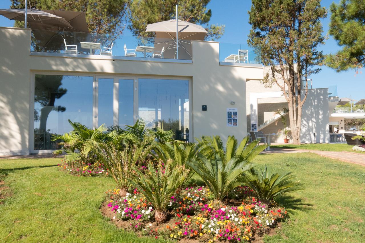 Tui Blue Tropea Hotel Santa Domenica  Bagian luar foto