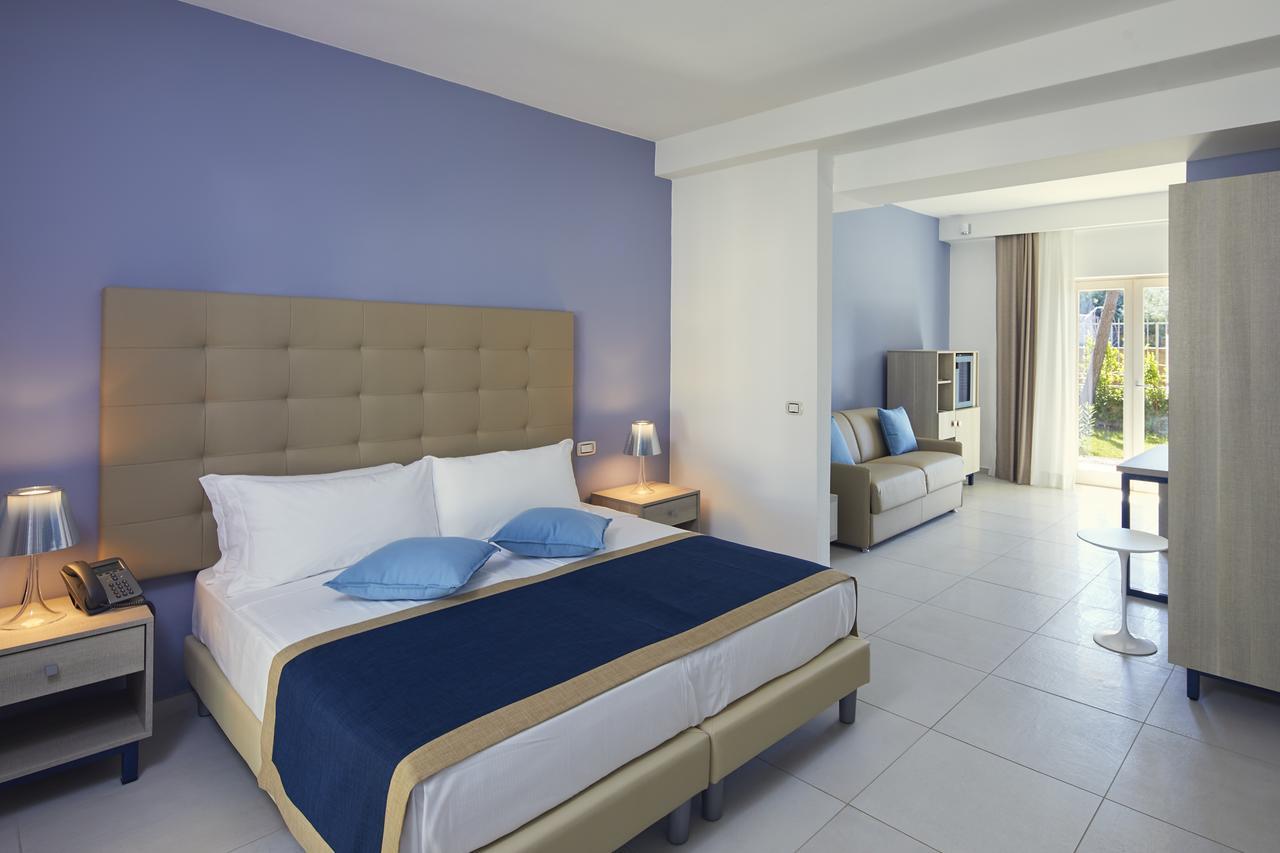 Tui Blue Tropea Hotel Santa Domenica  Bagian luar foto